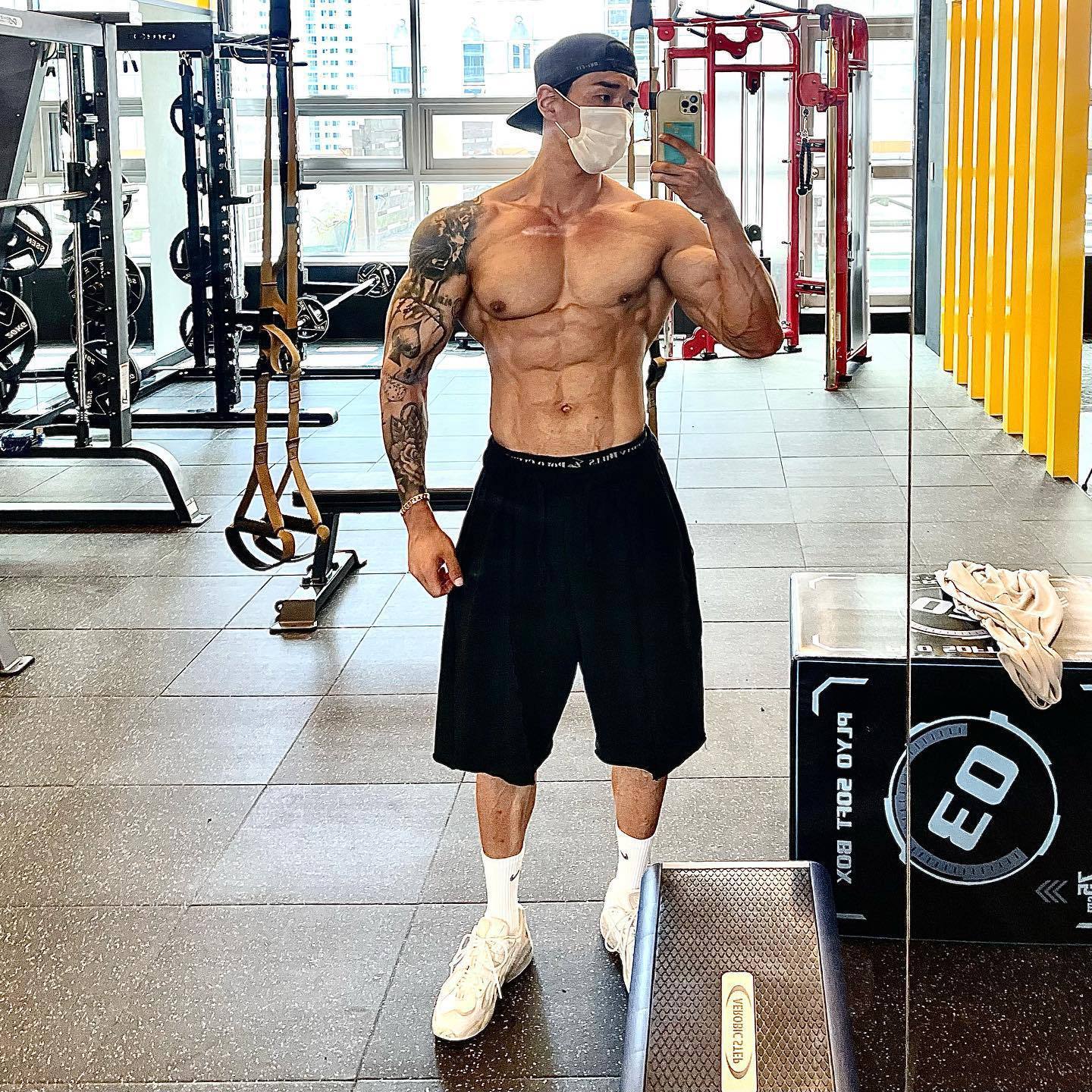 New Sports Fitness Shorts Men - Image 8